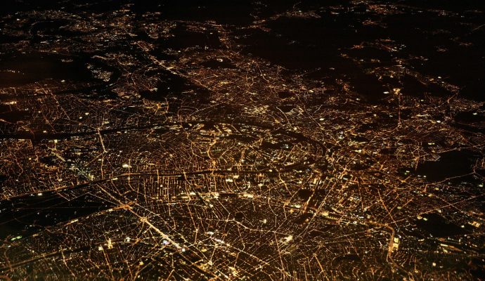 dennis kummer 52gEprMkp7M unsplash 2048x1366 1